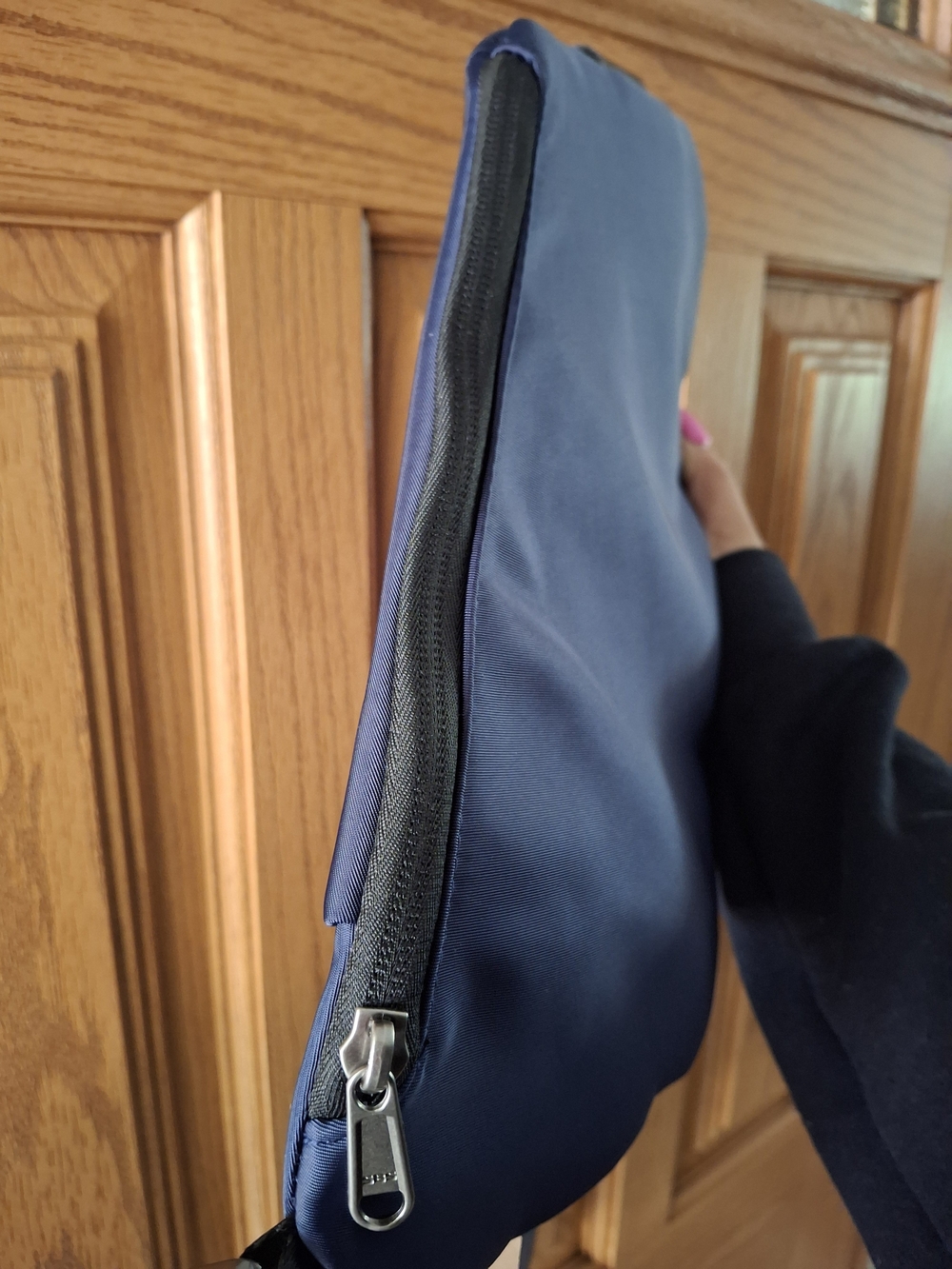 Wander Navy Blue Anti-Theft Sling Bag - Picture 3 of 3